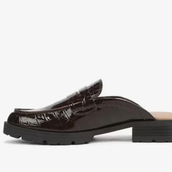 Dark Brown Croc-Embossed Loafers NWOT - Picture 3 of 8